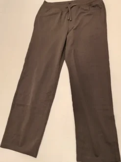 Helt ny pyjamas från H&M – stl L (med prislapp)