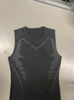 Hihaton kompressio paita