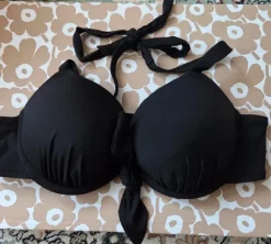 H&M bikini yläosa