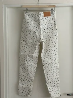 H&M Divided valkoiset farkut