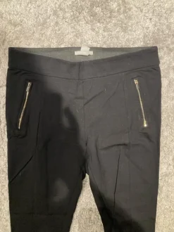 H&M joustavat housut