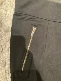 H&M joustavat housut