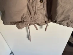 H&M mama kevättakki