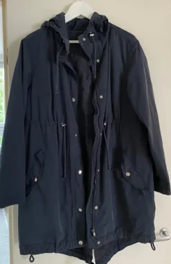 H&M mama ohut parkatakki