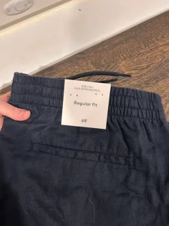 H&M Miesten laivastonsiniset pellavahousut