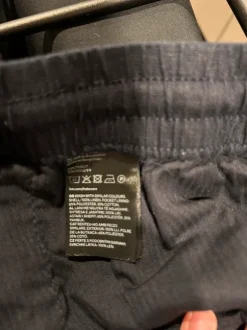 H&M Miesten laivastonsiniset pellavahousut