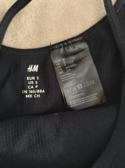 H&M shortsihaalari
