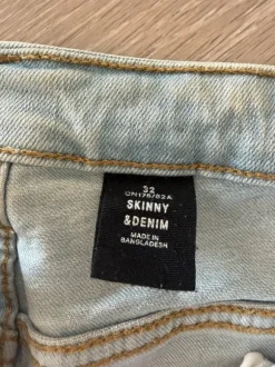 H&M skinny jeans