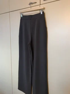 H&M suorat harmaat housut