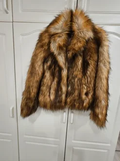 H&M tekoturkis koko XS