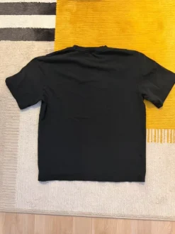 H&M T-Shirt in Black