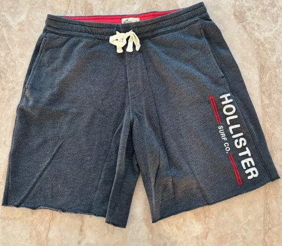 Hollister shortsit