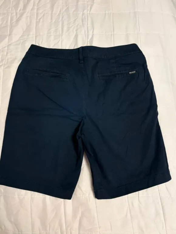 Hollister shortsit koko 32