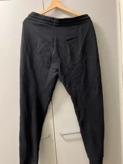 Hollister verkkarihousut