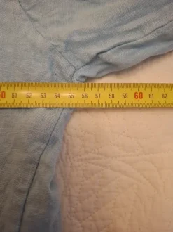 Ihana 100% pellavaa oleva vaaleansininen kauluspaita