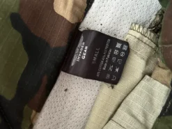 Invadergear predator kelnės su antkeliais woodland