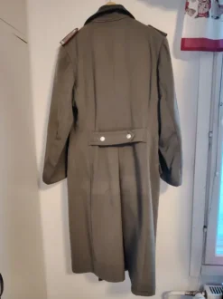 Itä - saksalainen pitkä mantteli ja housut Nva 48