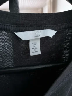 Äitiys shortsit ja t-paita