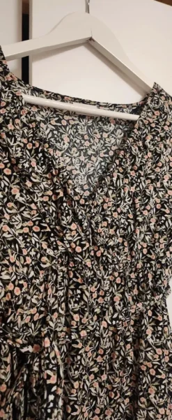 Äitiys-/imetysmekko