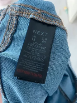 Joustavat äitiys farkkulegginsit