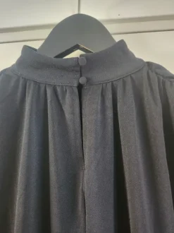 Juhlavampi pusero S (menee myös M/L)