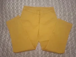 Keltainen jakku + housut puku. Ellen Tracy. Koko 36