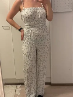 Kesäinen jumpsuit