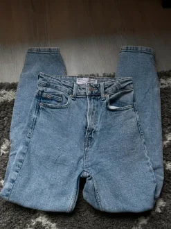 Korkeavyötäröiset farkut