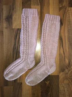 Käsintehdyt pitkät villasukat koko 38-39