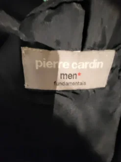 Kuin uusi pierre cardin pikkutakki