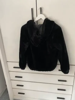 Kurtka futerko czarna