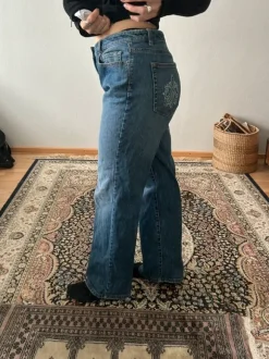 Kuviolliset vintagefarkut