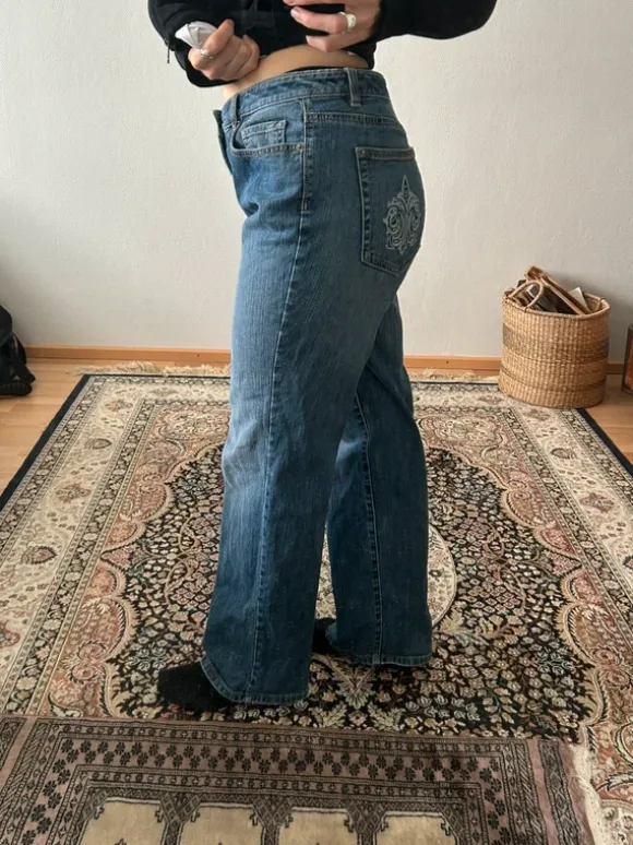 Kuviolliset vintagefarkut