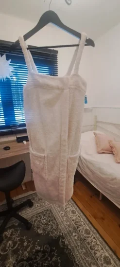 Laadukas, kerran pidetty ja pesty Luin Livin kietaisupyyhe