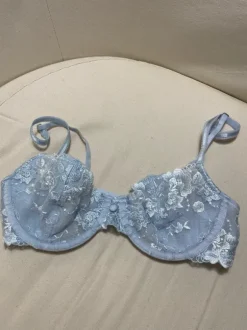 Lace balconette bra