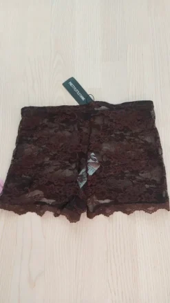 Lace shorts