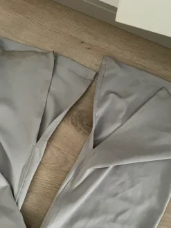 Lager 157 leveälahkeiset urheilutrikoot