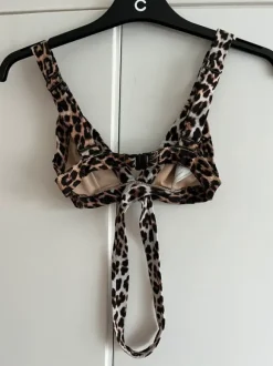 Leopardi bikini yläosa 36