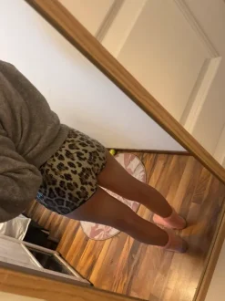 leopardi paljettishortsit