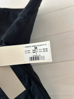 Leveälahkeiset housut