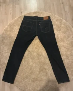 Levis 512