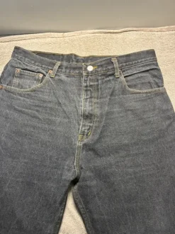 Levis 501 jeans