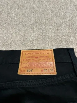 Levis 501 musta W32 L34