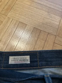 Levi’s 501 navy