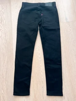 Levis 512 slim fit farkut W31 x L32 | Vinted