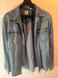 Levi’s Farkkupaita