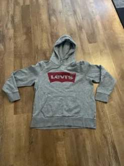 Levis huppari