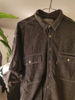 Levis kevyt kauluspaita