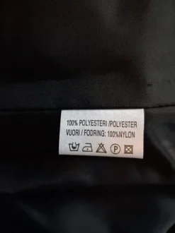 Liivi karvakauluksella