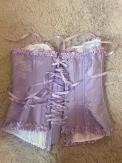 lila corset